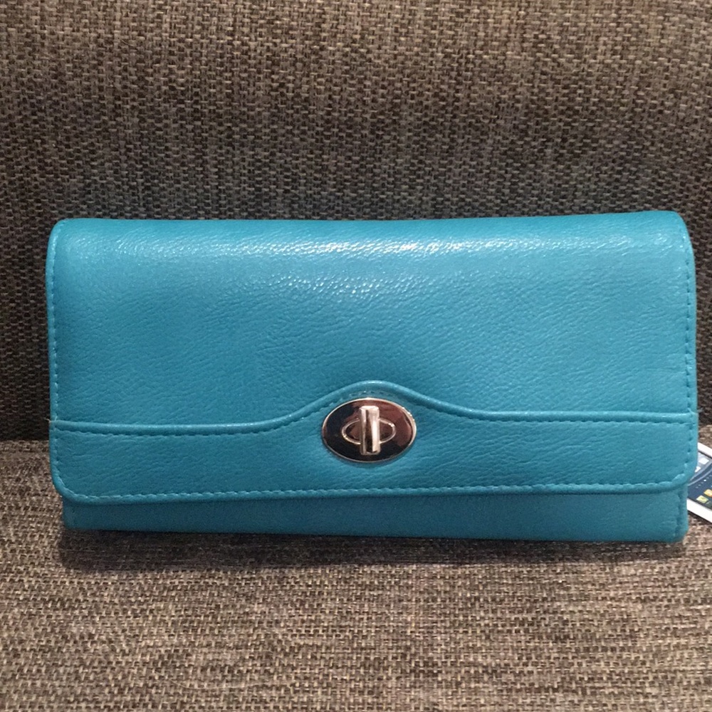 Turquoise wallet